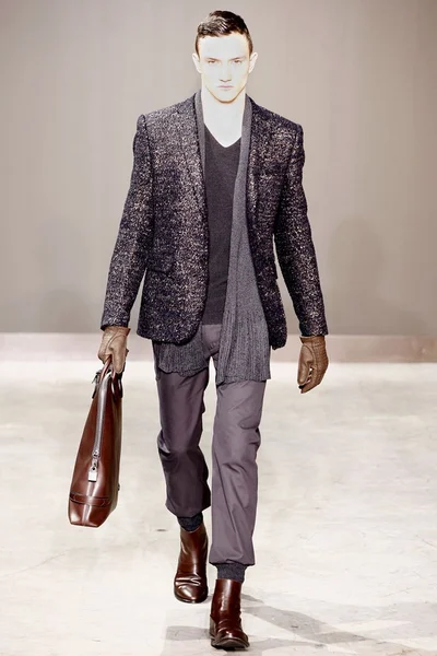 Look 2